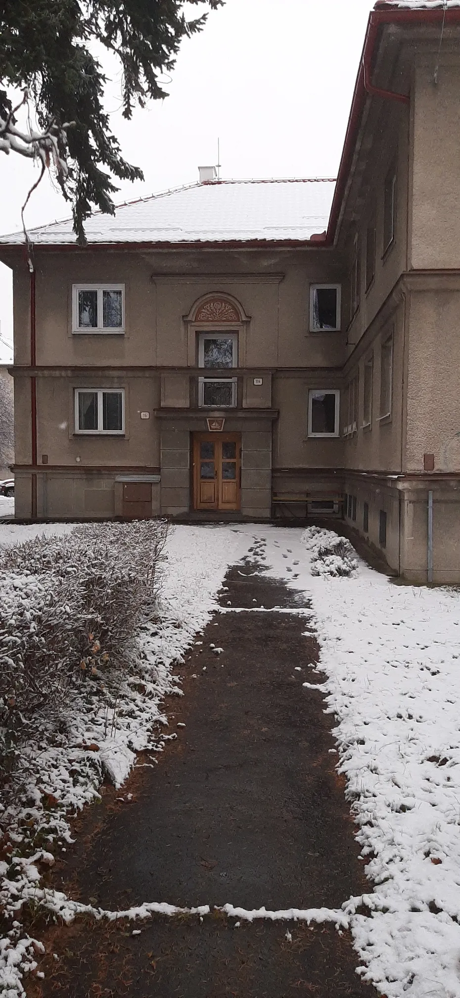 main image