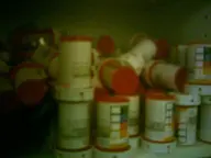 camera:digital_harinezumi dark interior orientation:landscape photographer:deaddeaddeath pill_bottle // 1600x1200 // 189KB