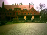 camera:digital_harinezumi exterior flagstone mansion orientation:landscape ornate photographer:deaddeaddeath plant roof stairs tree // 1600x1200 // 275KB