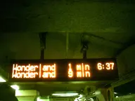 bus_station camera:digital_harinezumi electronics interior orientation:landscape photographer:deaddeaddeath sign text train_station // 1600x1200 // 276KB