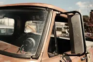 camera:fujifilm_x100 exterior orientation:landscape photographer:deaddeaddeath truck vehicle // 1728x1152 // 212KB