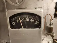 camera:phone electric_meter interior metal orientation:landscape photographer:knifingale // 1732x1299 // 195KB