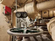 battleship camera:phone dial interior meter orientation:landscape photographer:knifingale pipe ship valve vehicle wire // 1732x1299 // 329KB