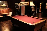 billiard_table camera:fujifilm_x100 interior jukebox orientation:landscape photographer:deaddeaddeath tagme // 1728x1152 // 193KB