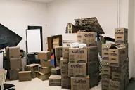 camera:fujifilm_x100 cardboard_box diaper interior orientation:landscape photographer:deaddeaddeath text // 1728x1152 // 230KB