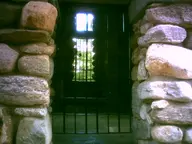 camera:digital_harinezumi castle doorway exterior gate lock metal_bar orientation:landscape photographer:deaddeaddeath prison stone window // 1600x1200 // 144KB