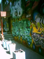 building camera:digital_harinezumi exterior graffiti orientation:portrait photographer:deaddeaddeath sidewalk // 1200x1600 // 148KB