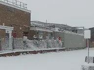 building camera:phone exterior orientation:landscape photographer:lunaticker school snow winter // 1380x1035 // 163KB