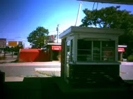 asphalt brick camera:digital_harinezumi convenience_store exterior gas_station orientation:landscape photographer:deaddeaddeath store // 1600x1200 // 121KB