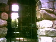 camera:digital_harinezumi castle door exterior gate lock metal_bar orientation:landscape photographer:deaddeaddeath prison stone window // 1600x1200 // 268KB