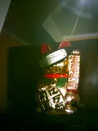 anime camera:digital_harinezumi interior maneki-neko orientation:portrait photographer:deaddeaddeath // 1200x1600 // 72KB