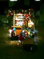 brick camera:digital_harinezumi cart exterior orientation:portrait photographer:deaddeaddeath sidewalk stuffed_animal toy vendor // 1200x1600 // 126KB