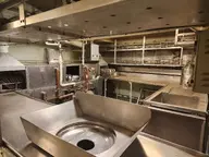 battleship camera:phone interior kitchen metal orientation:landscape photographer:knifingale ship sink vehicle // 1732x1299 // 223KB