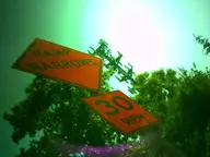 camera:digital_harinezumi exterior orientation:landscape photographer:deaddeaddeath plant radio_tower sign sky tree // 1600x1200 // 222KB