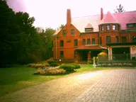 brick camera:digital_harinezumi exterior flagstone mansion orientation:landscape photographer:deaddeaddeath // 1600x1200 // 256KB