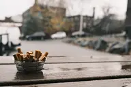 camera:fujifilm_x100 orientation:landscape photographer:deaddeaddeath // 1728x1152 // 209KB