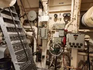 battleship breaker camera:phone exit interior metal orientation:landscape photographer:knifingale pipe ship sign stairs valve vehicle // 1732x1299 // 326KB