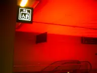 airport camera:digital_harinezumi dark escalator interior orientation:landscape photographer:deaddeaddeath // 1600x1200 // 59KB