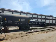 asphalt brick building camera:phone exterior factory graffiti gravel industrial orientation:landscape photographer:knifingale railroad sign tanker train warehouse // 1732x1299 // 327KB